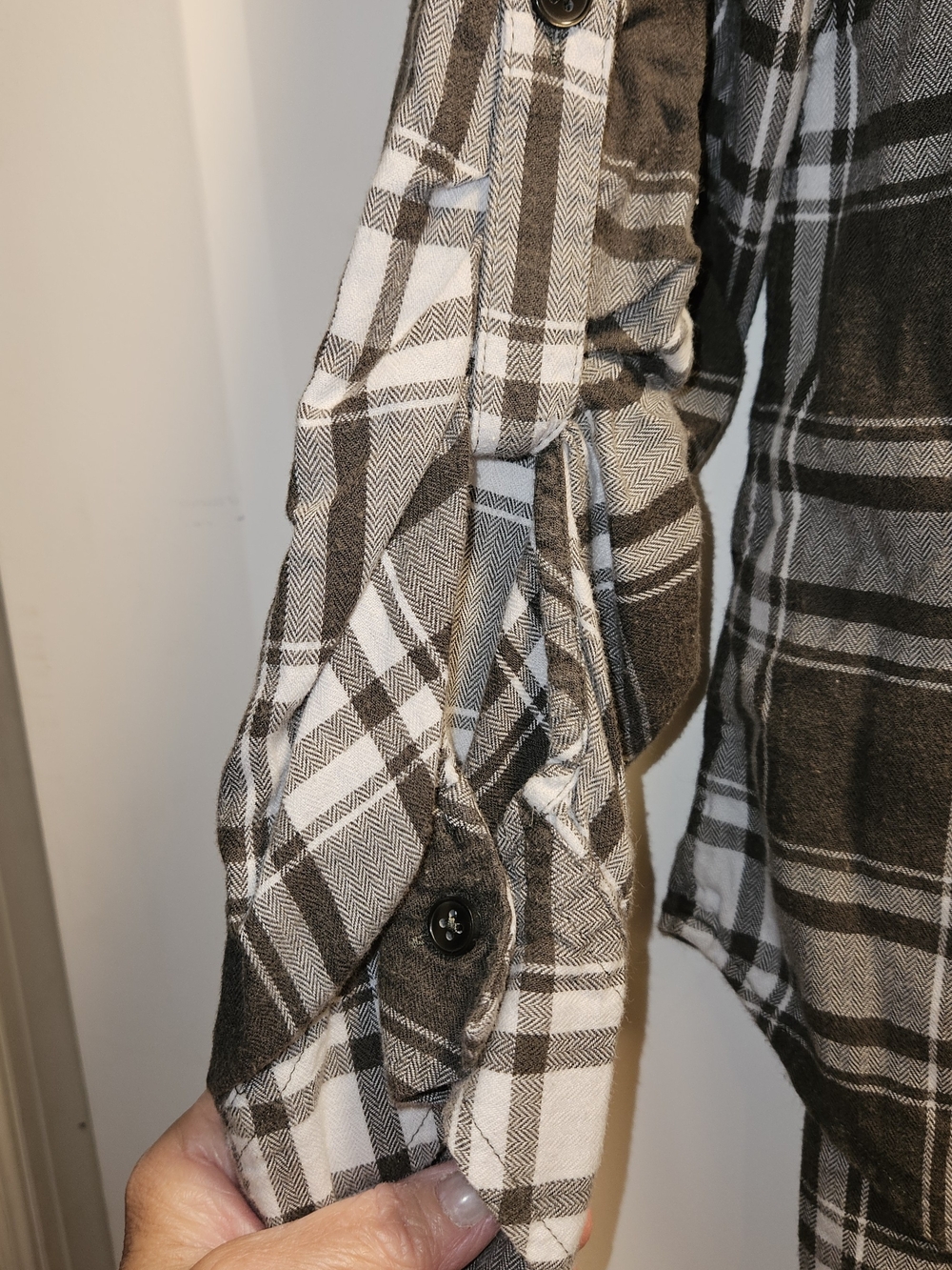 Market & Spruce Black and White Plaid Button-Down Shirt